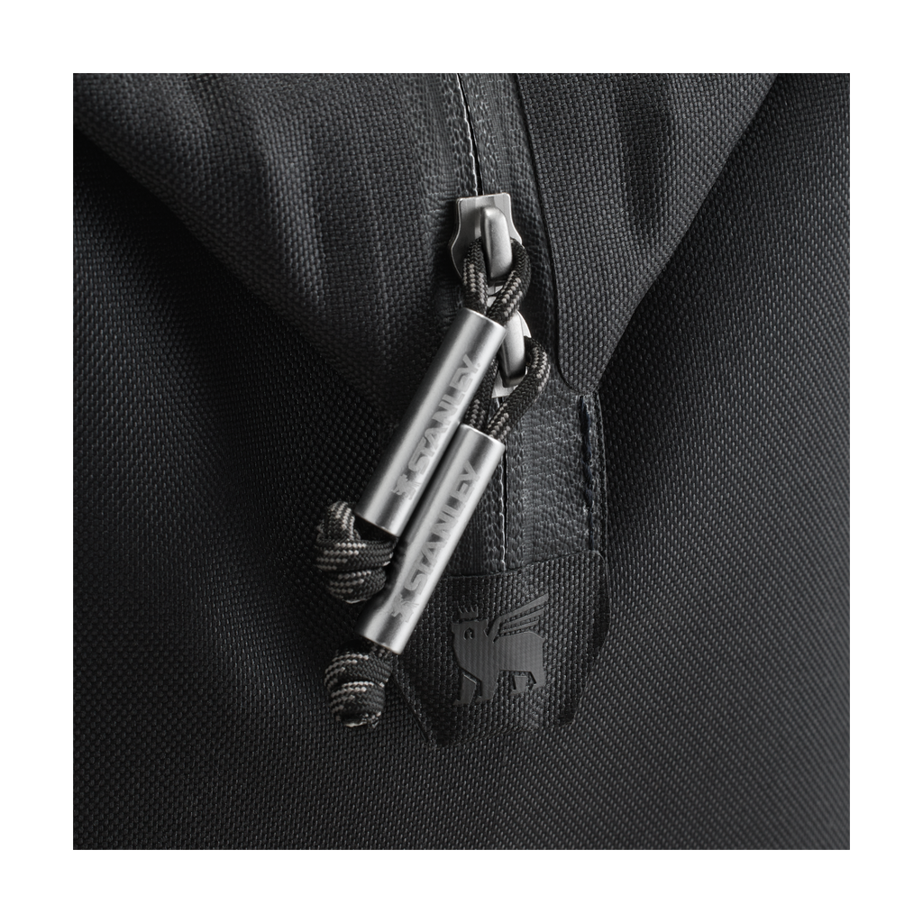 The All Day Julienne Mini Cooler | 10 Can | 7.4 QT | 7.0 L